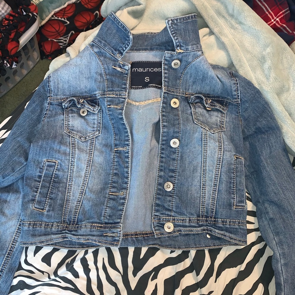 Jean jacket !!! Please buy